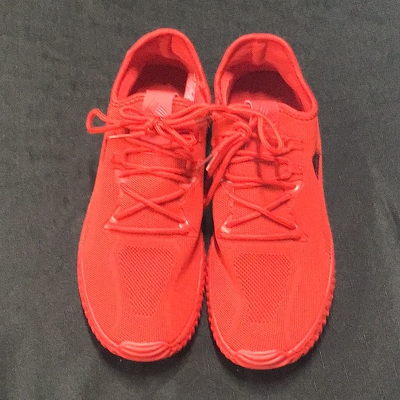 REEBOK RUNNING SHOES - Picture 2 of 8